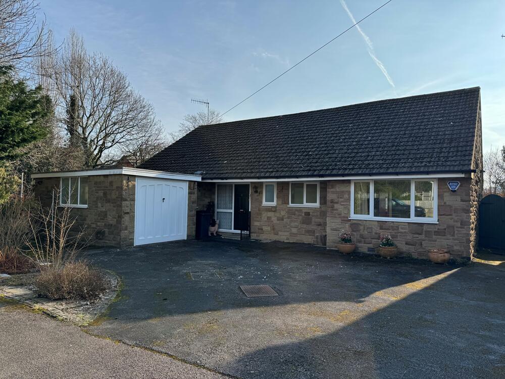  Detached bungalow For Sale