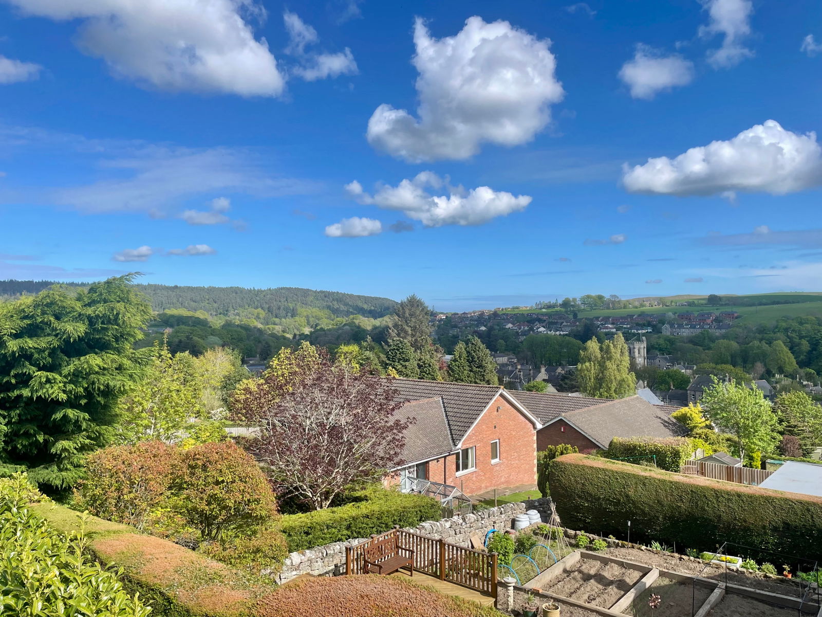 4 bedroom Detached house Under Offer
