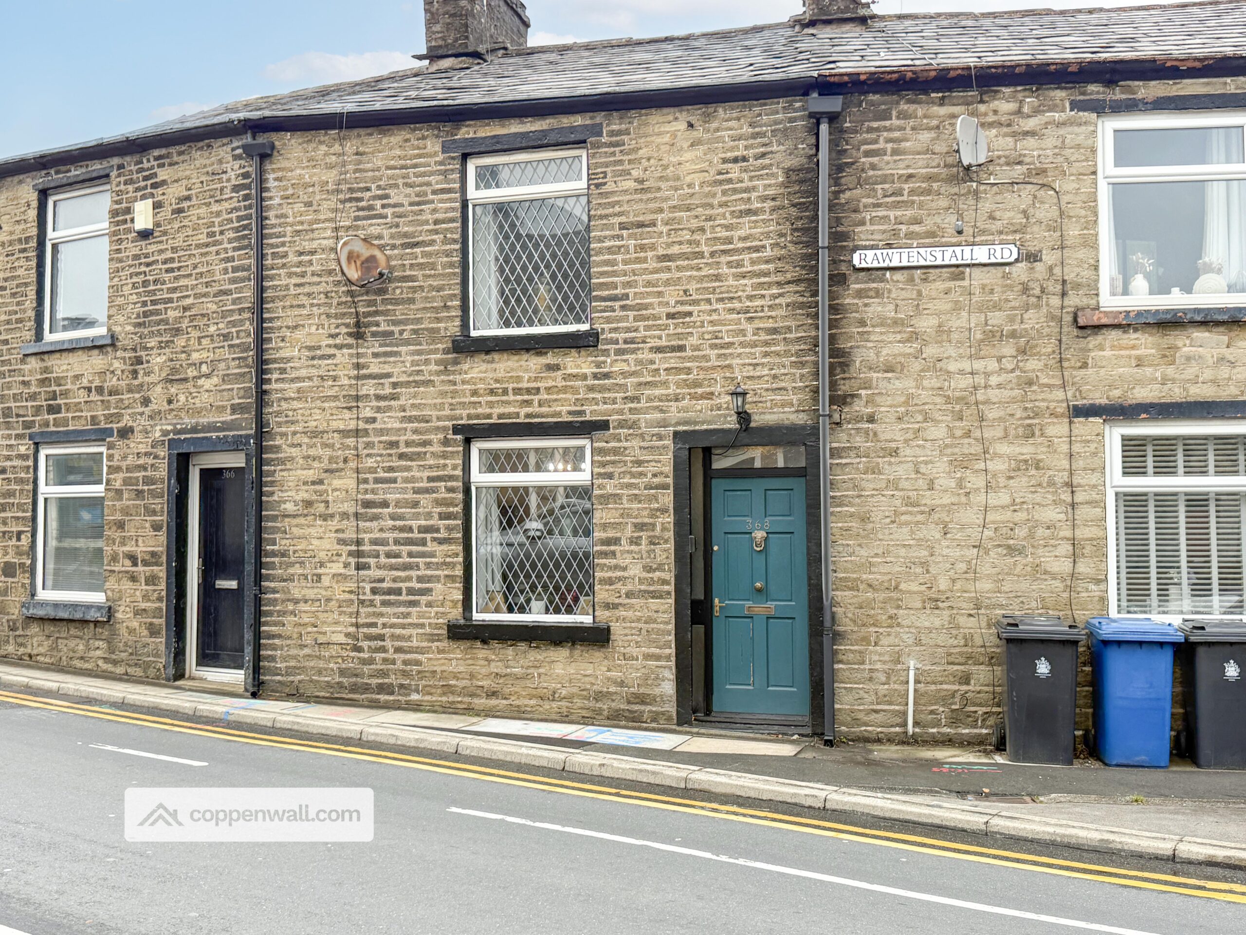 2 bedroom Cottage For Sale
