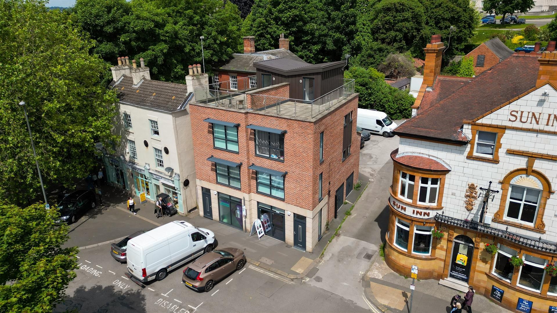 4 bedroom Apartment For Sale