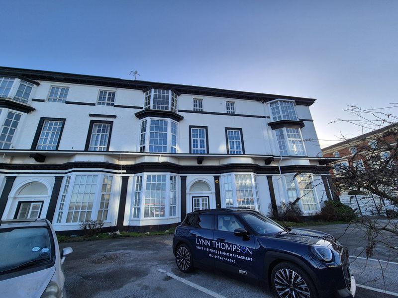 2 bedroom Apartment Sold