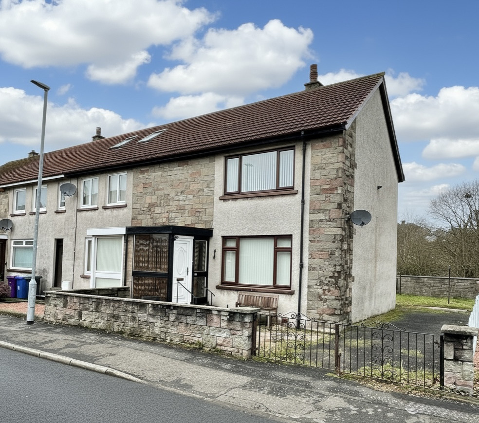 2 bedroom End of terrace house Under Offer