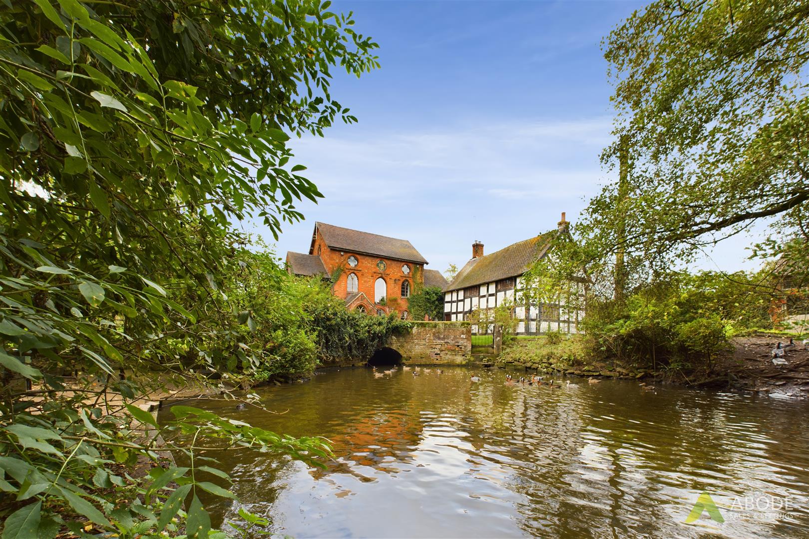 7 bedroom House (unspecified) For Sale