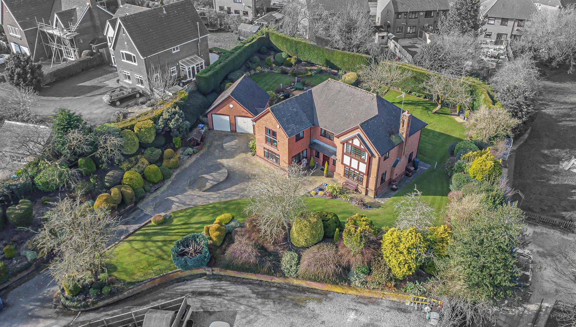5 bedroom House (unspecified) For Sale