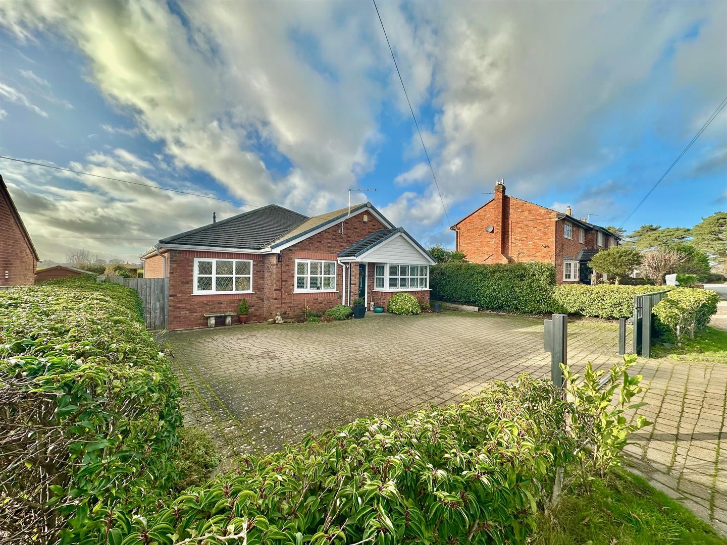 3 bedroom Detached bungalow Sold