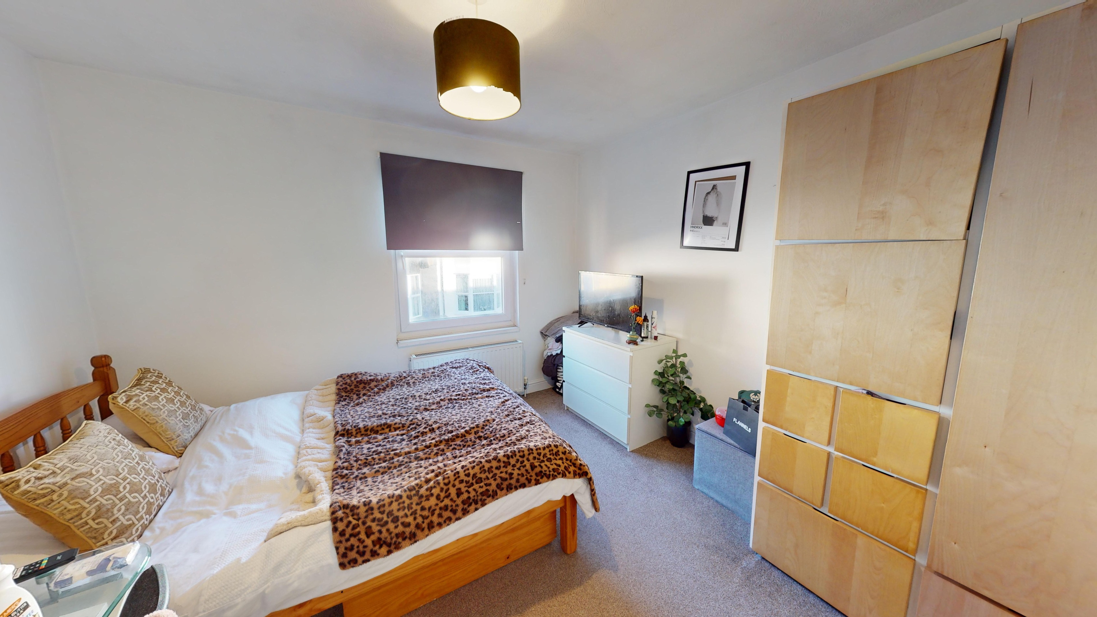 3 bedroom Terraced House To Let
