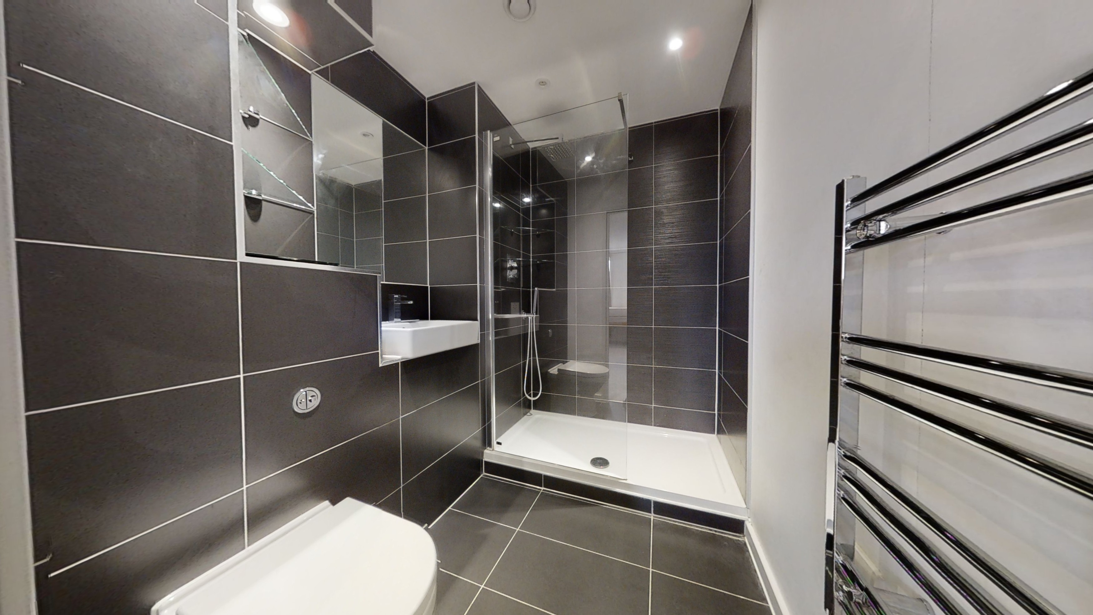 2 bedroom Flat To Let
