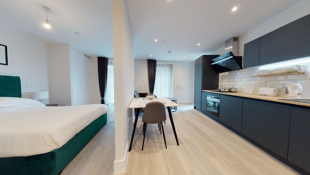 1 bedroom Studio flat To Let