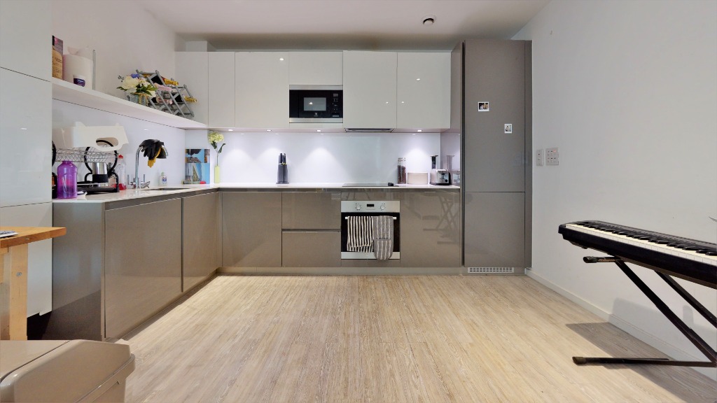 2 bedroom Flat To Let