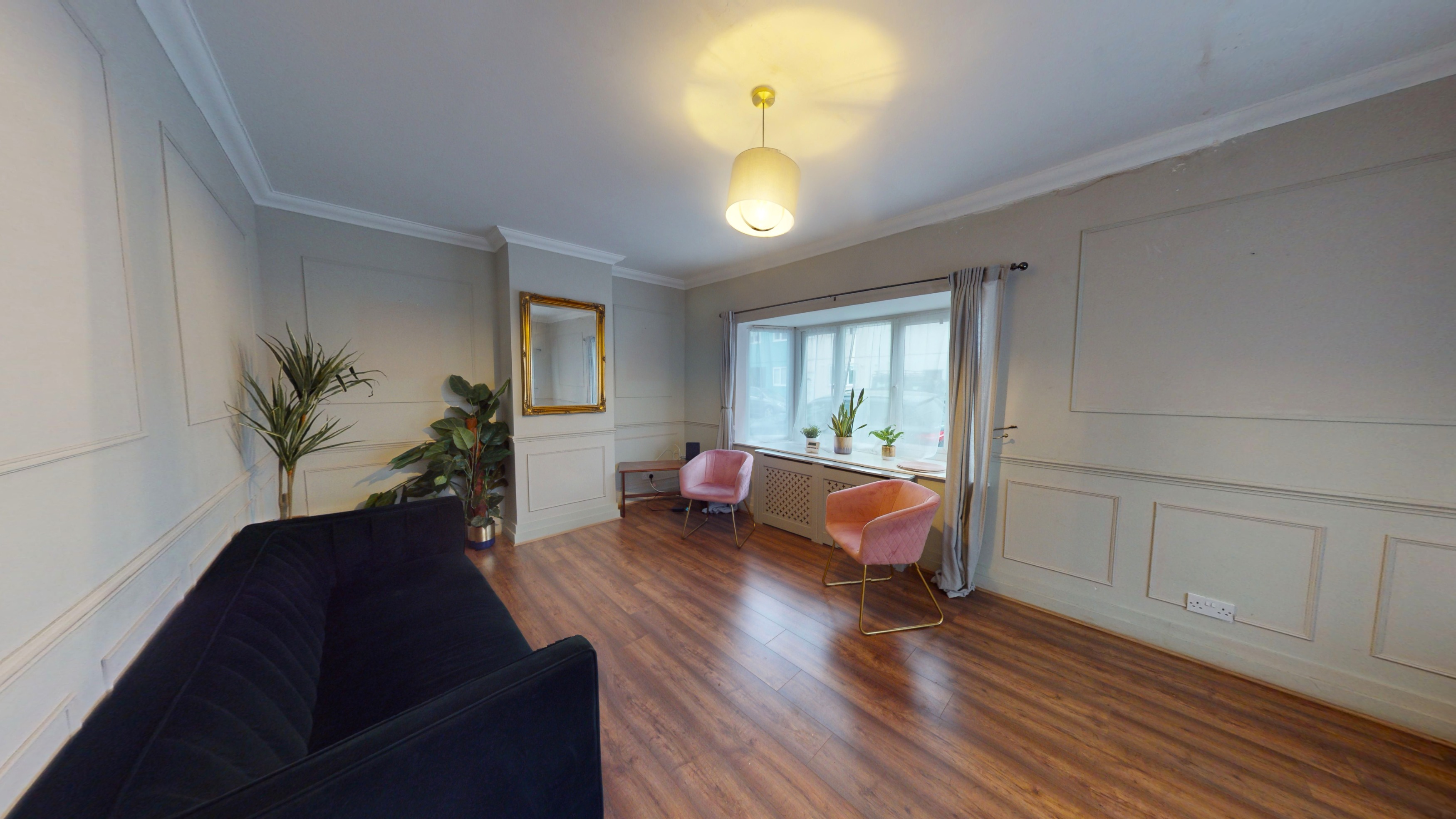 4 bedroom Maisonette To Let