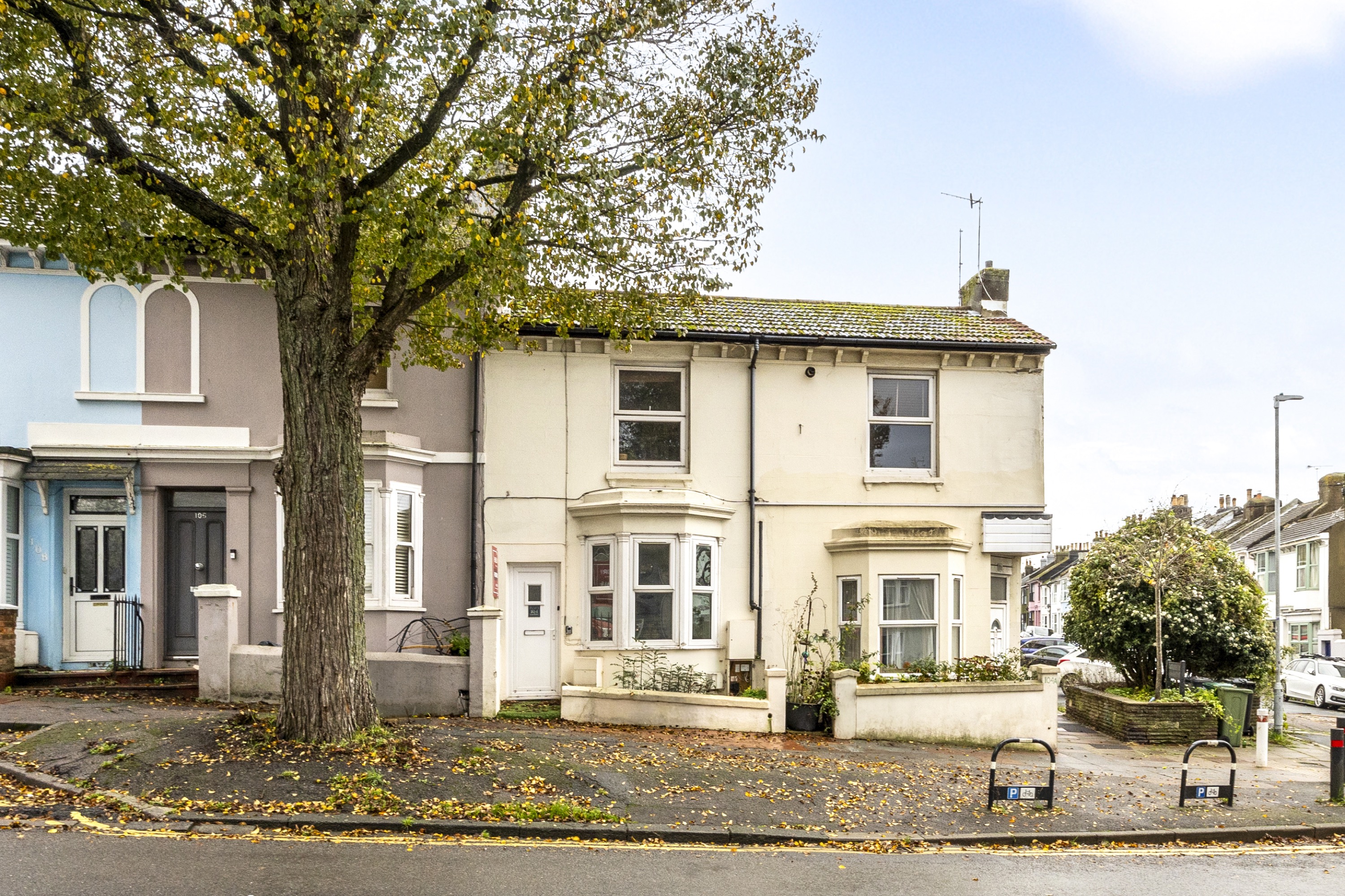 1 bedroom Flat For Sale