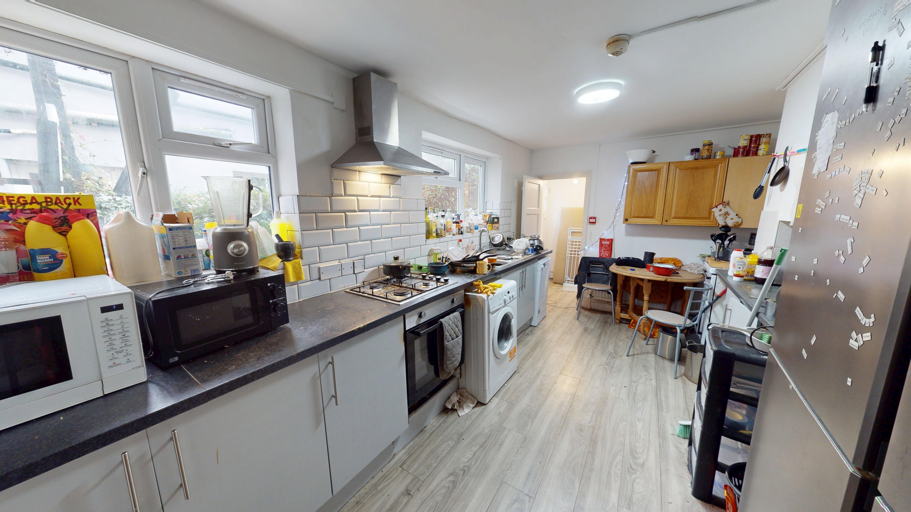 8 bedroom Terraced House To Let