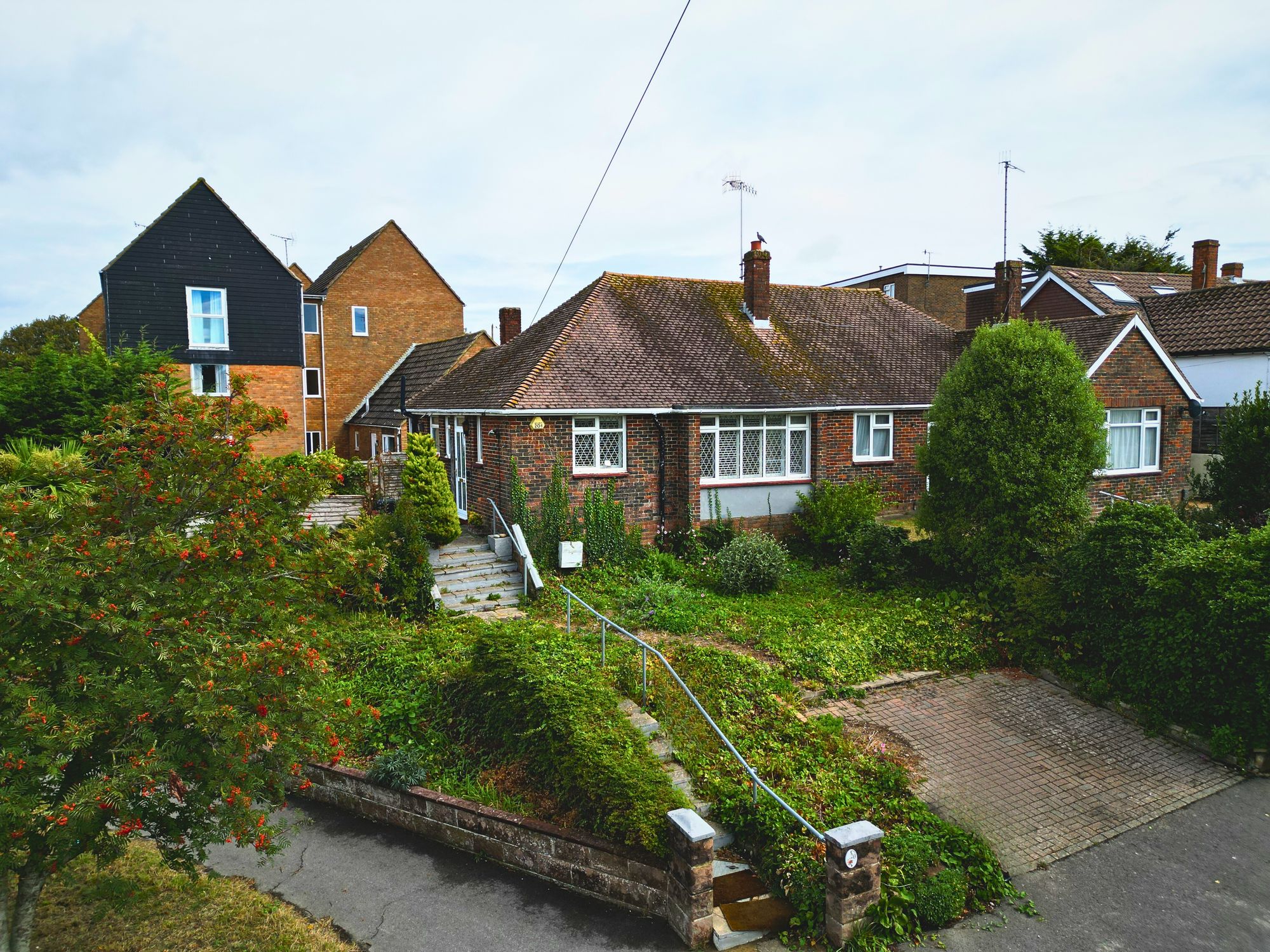2 bedroom Detached bungalow For Sale