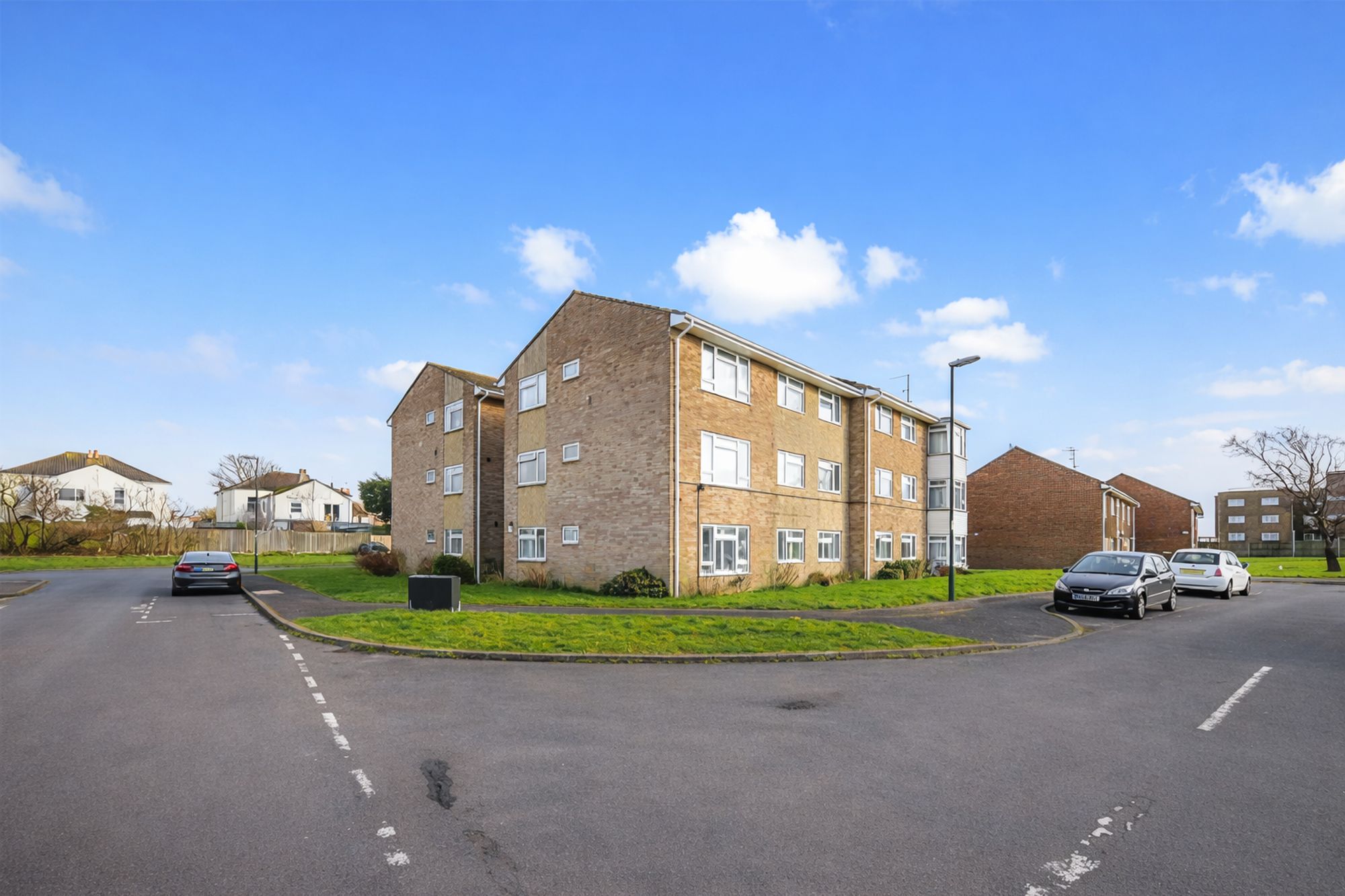2 bedroom Flat share Under Offer