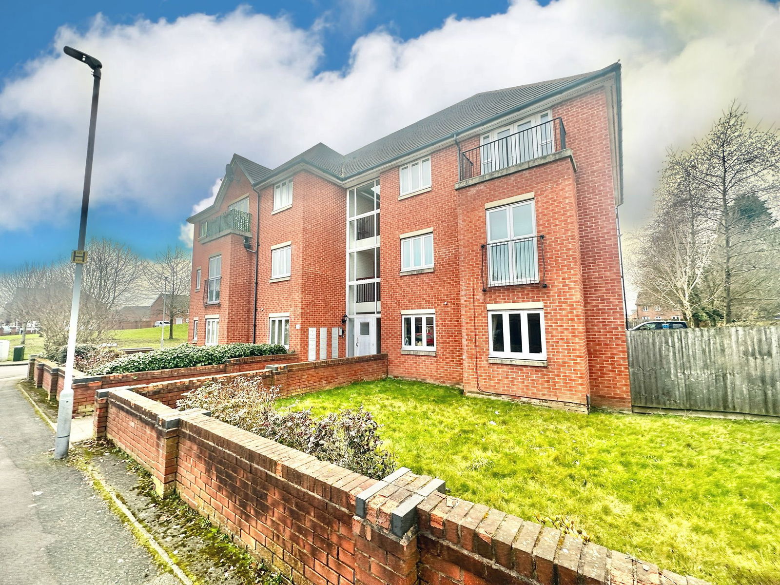 2 bedroom Flat Under Offer