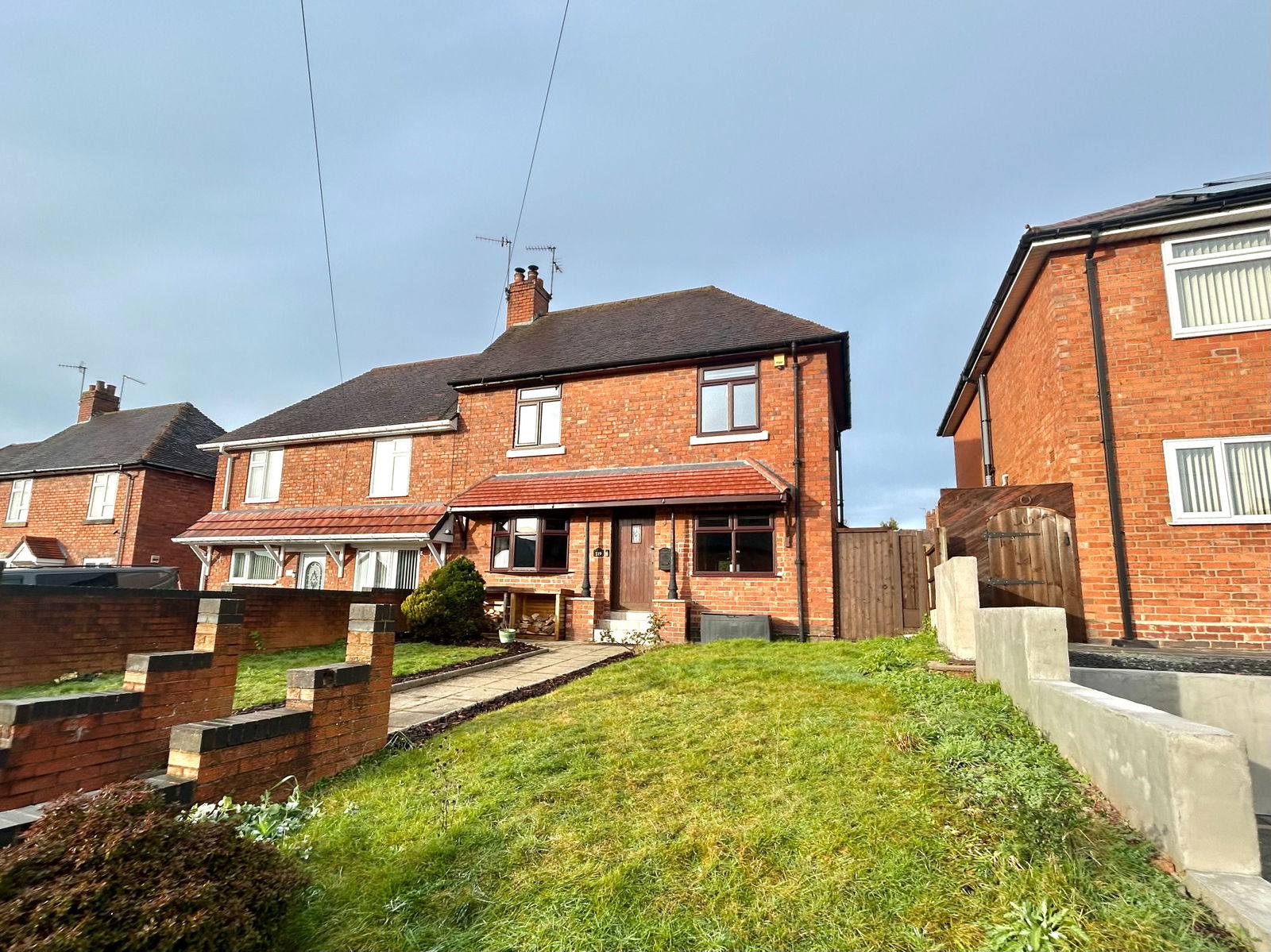 4 bedroom Semi-detached house For Sale