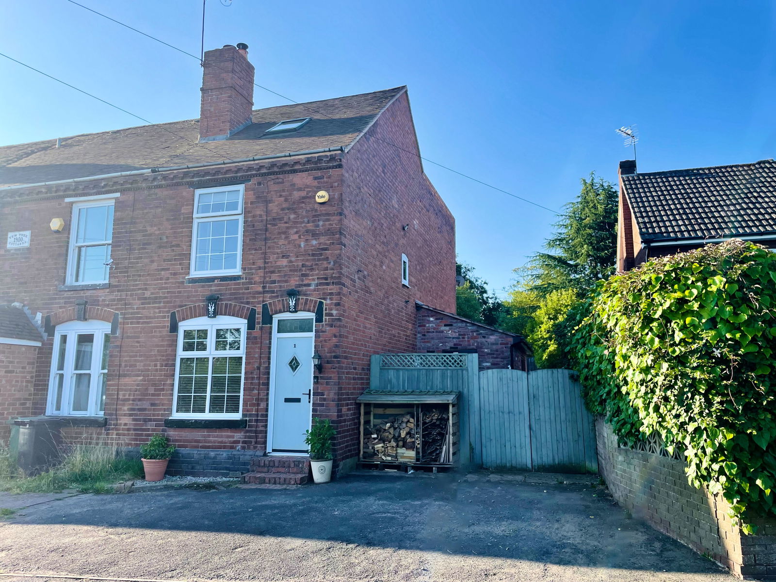 3 bedroom Cottage Under Offer