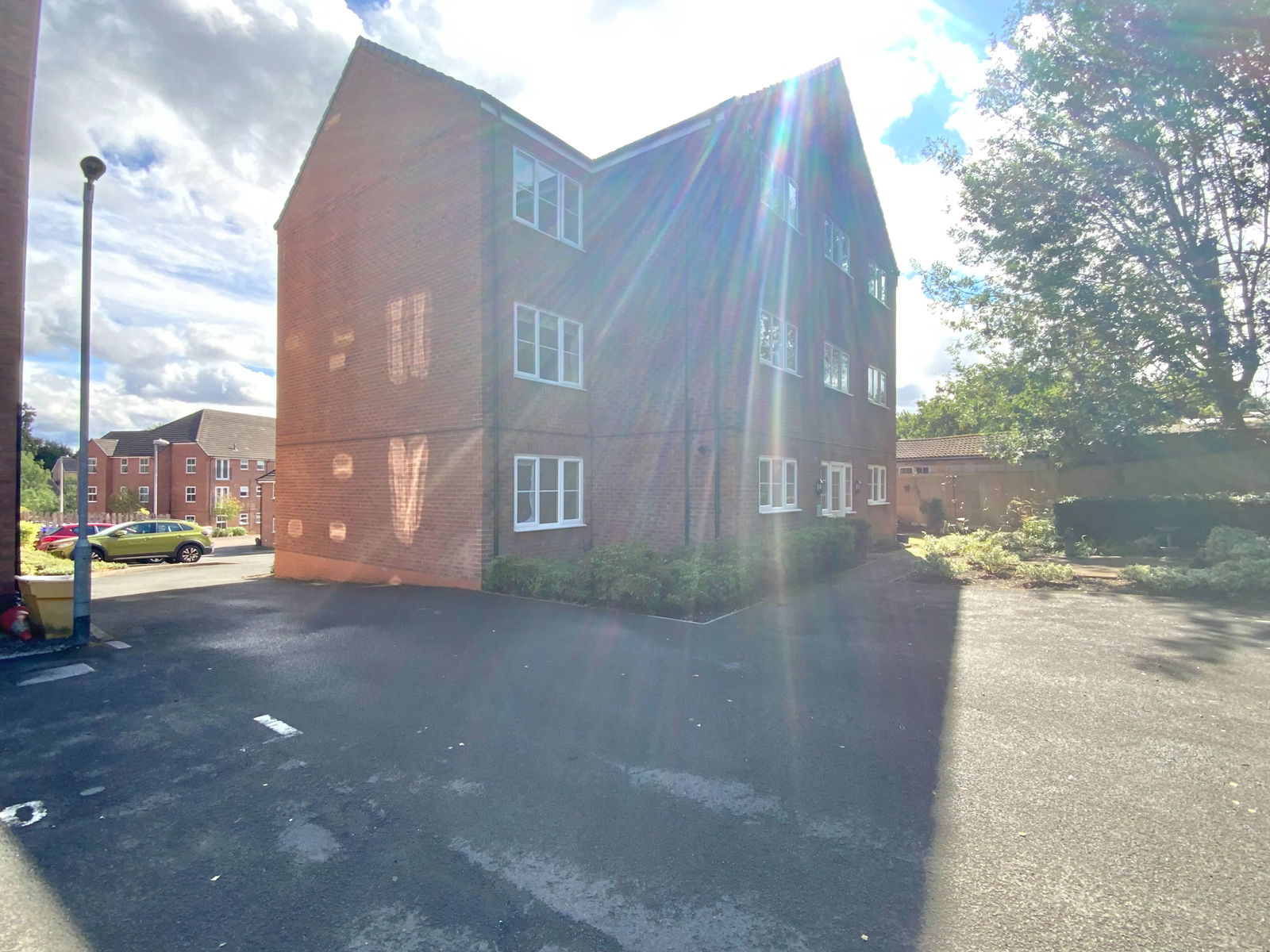 2 bedroom Flat share Under Offer
