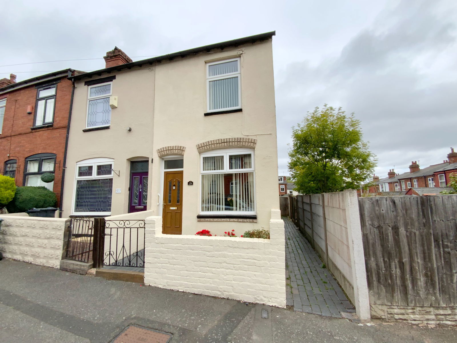 2 bedroom Terraced House Under Offer