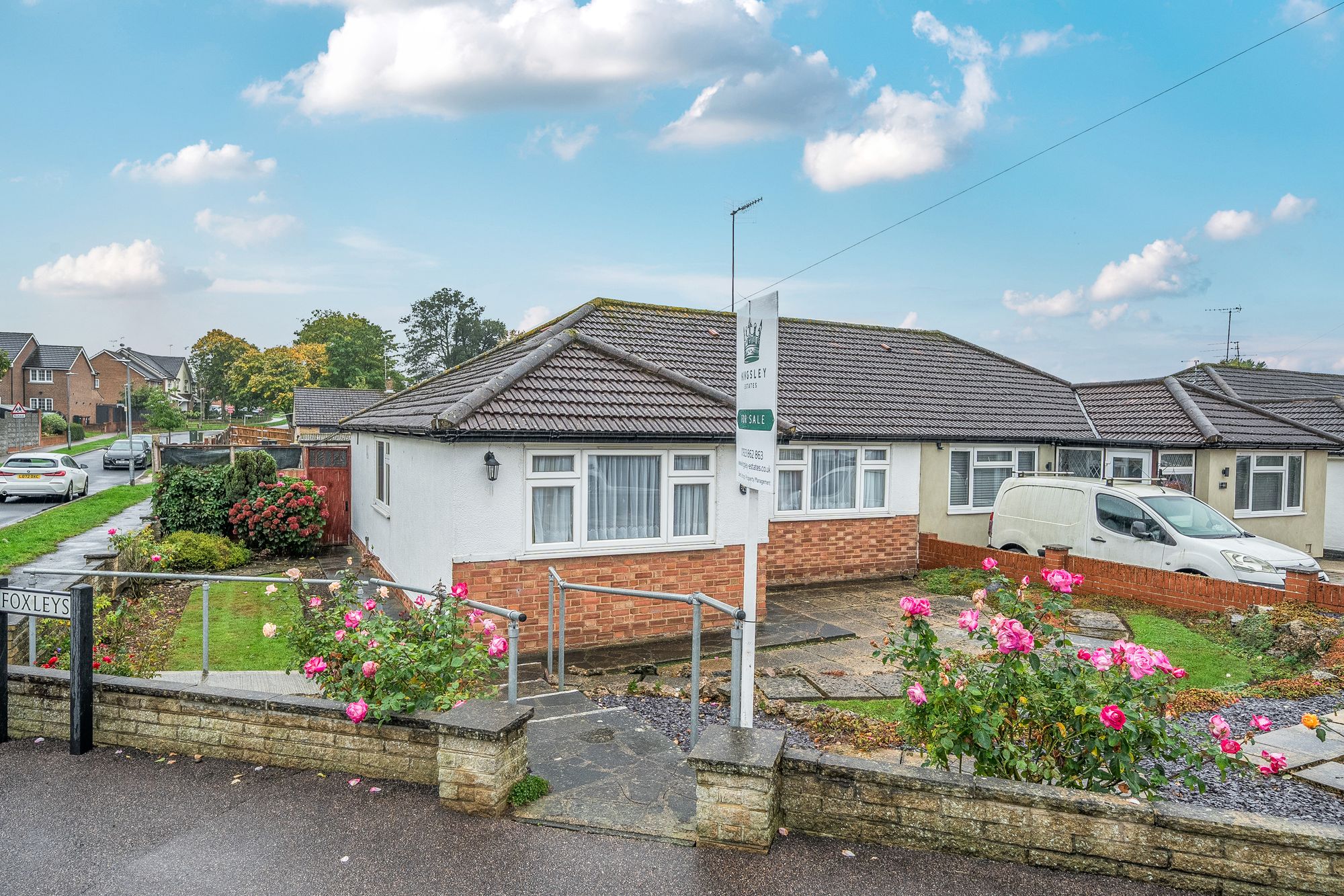 3 bedroom Detached bungalow Under Offer