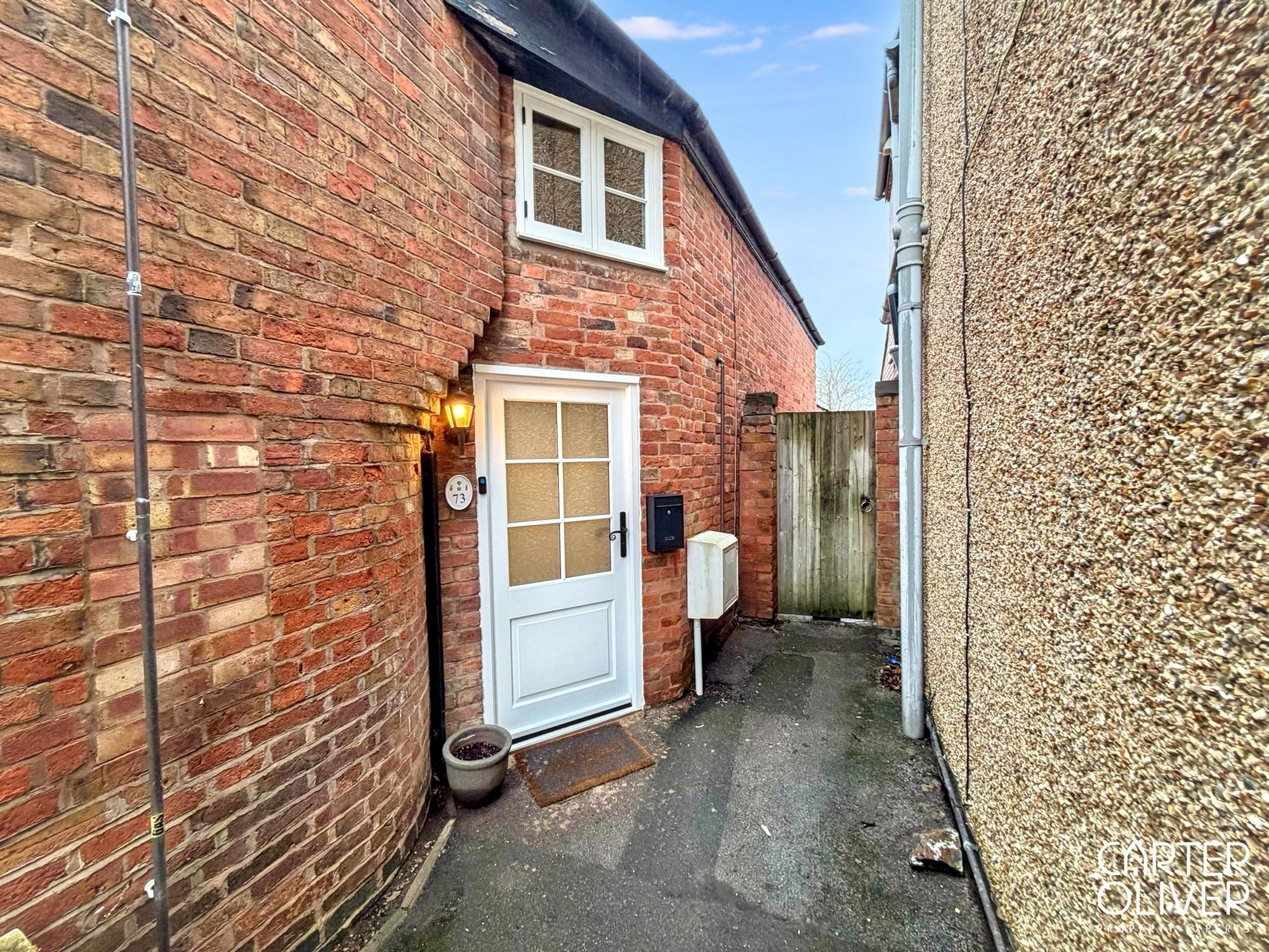 2 bedroom Terraced House Under Offer