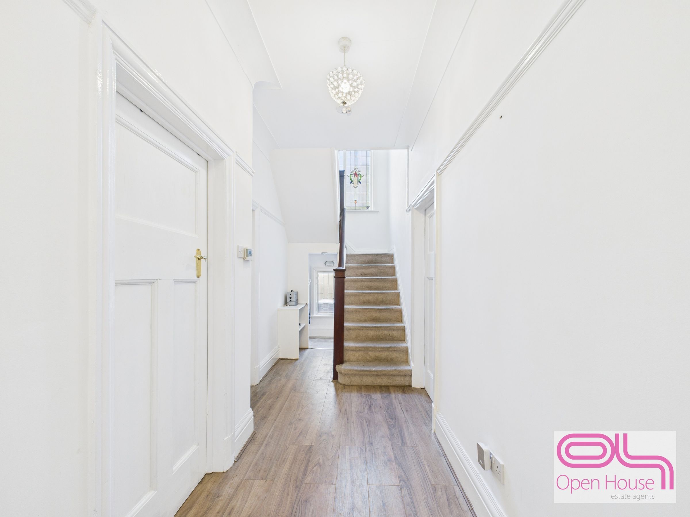 4 bedroom Detached bungalow To Let