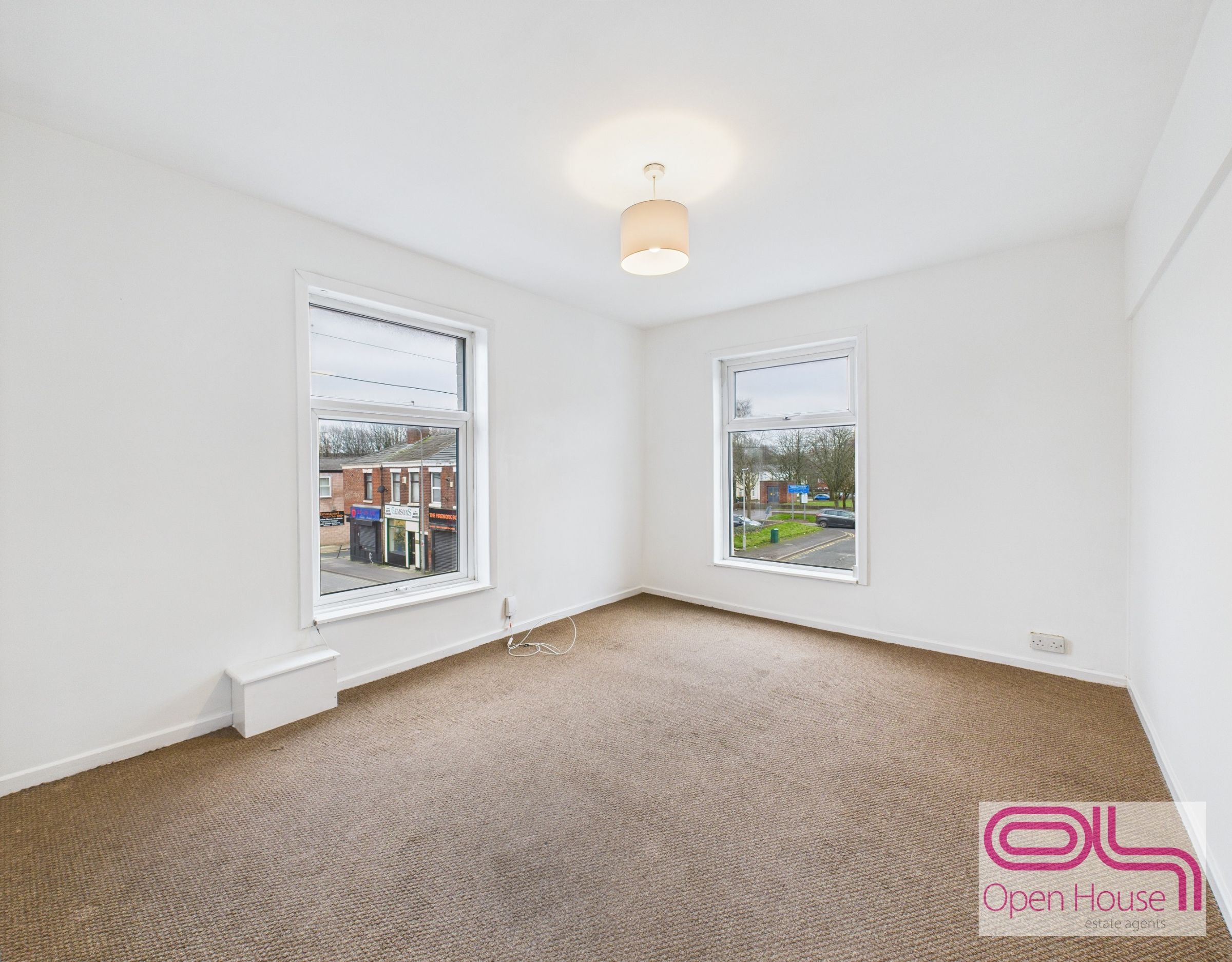 2 bedroom Apartment To Let