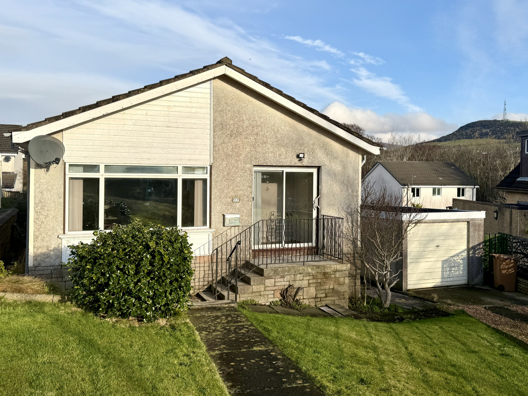 2 bedroom Detached bungalow Under Offer