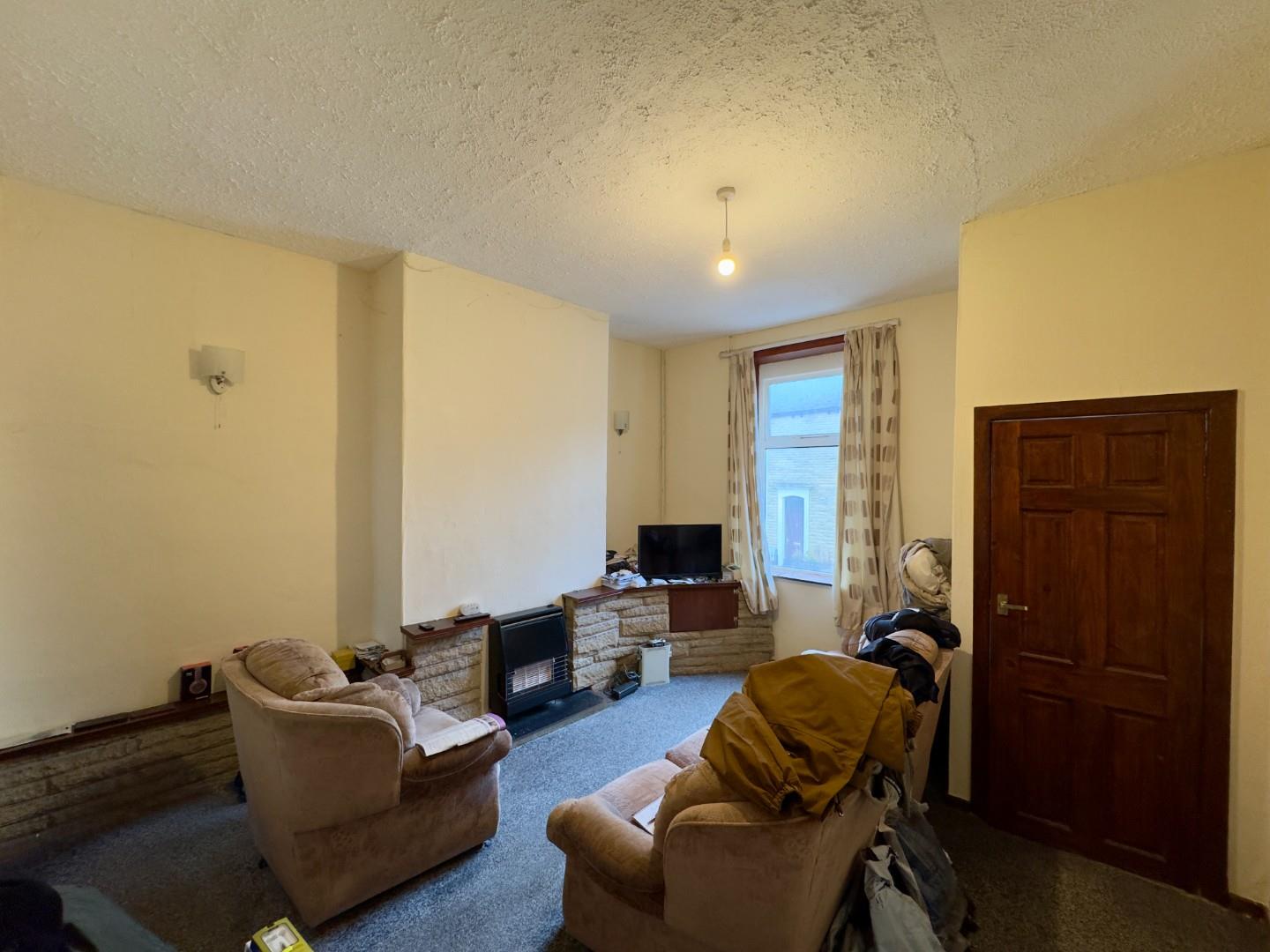 2 bedroom Terraced House Under Offer