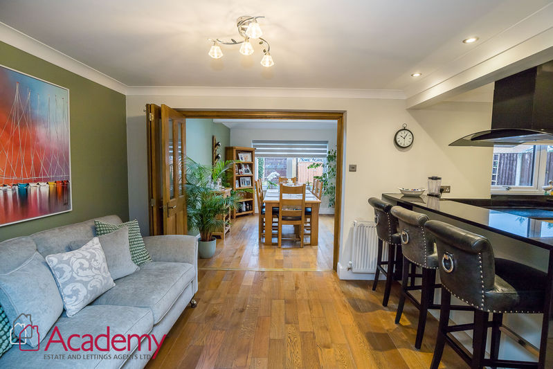 4 bedroom Plot For Sale