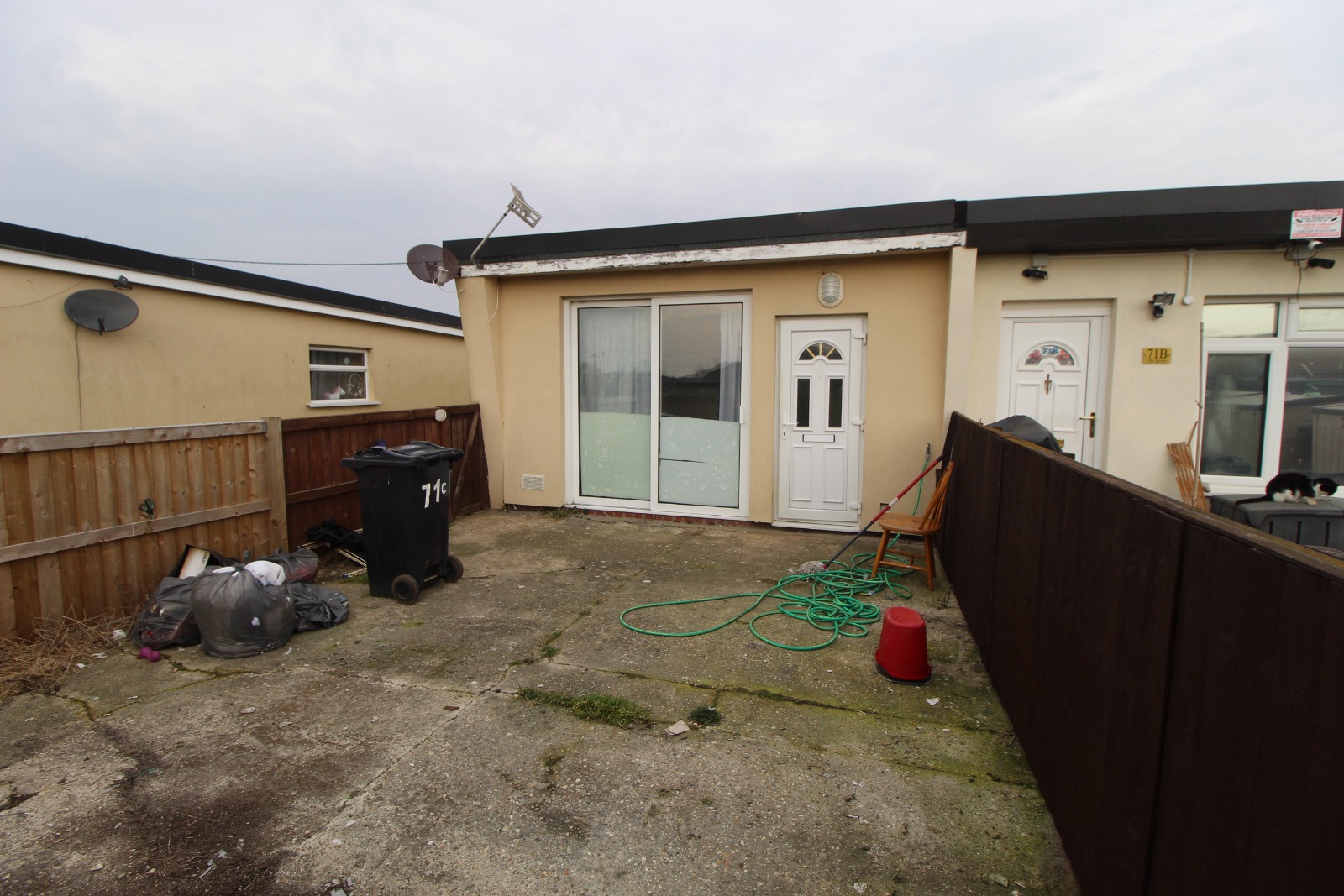 2 bedroom Chalet For Sale