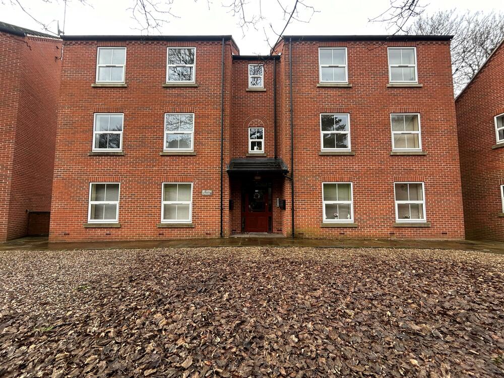  Apartment Let