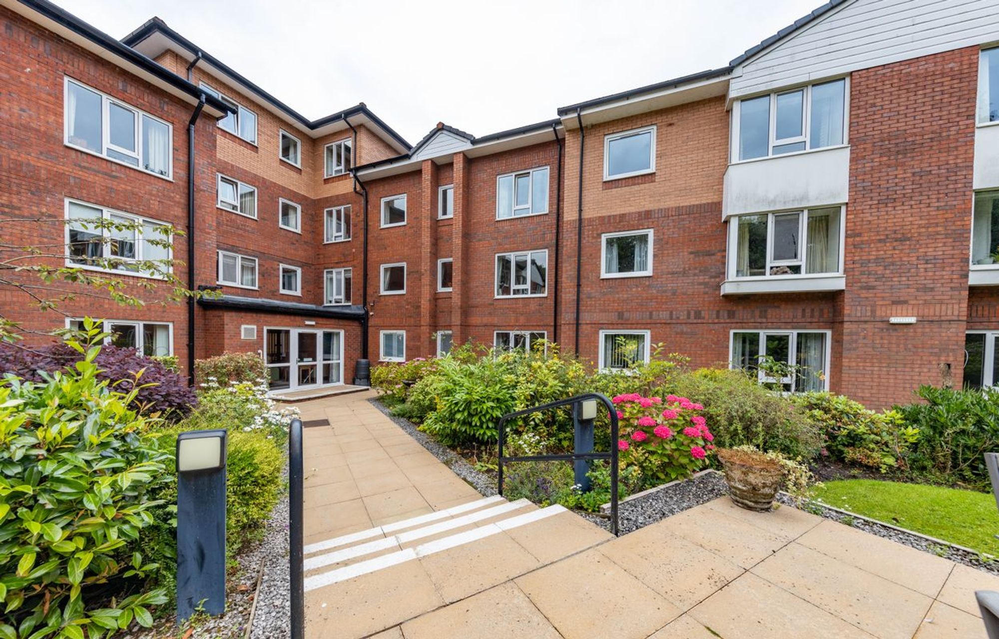 1 bedroom Flat share Under Offer