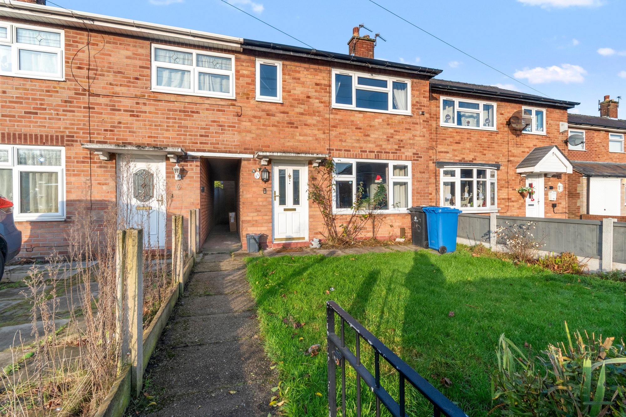 2 bedroom Terraced House Under Offer