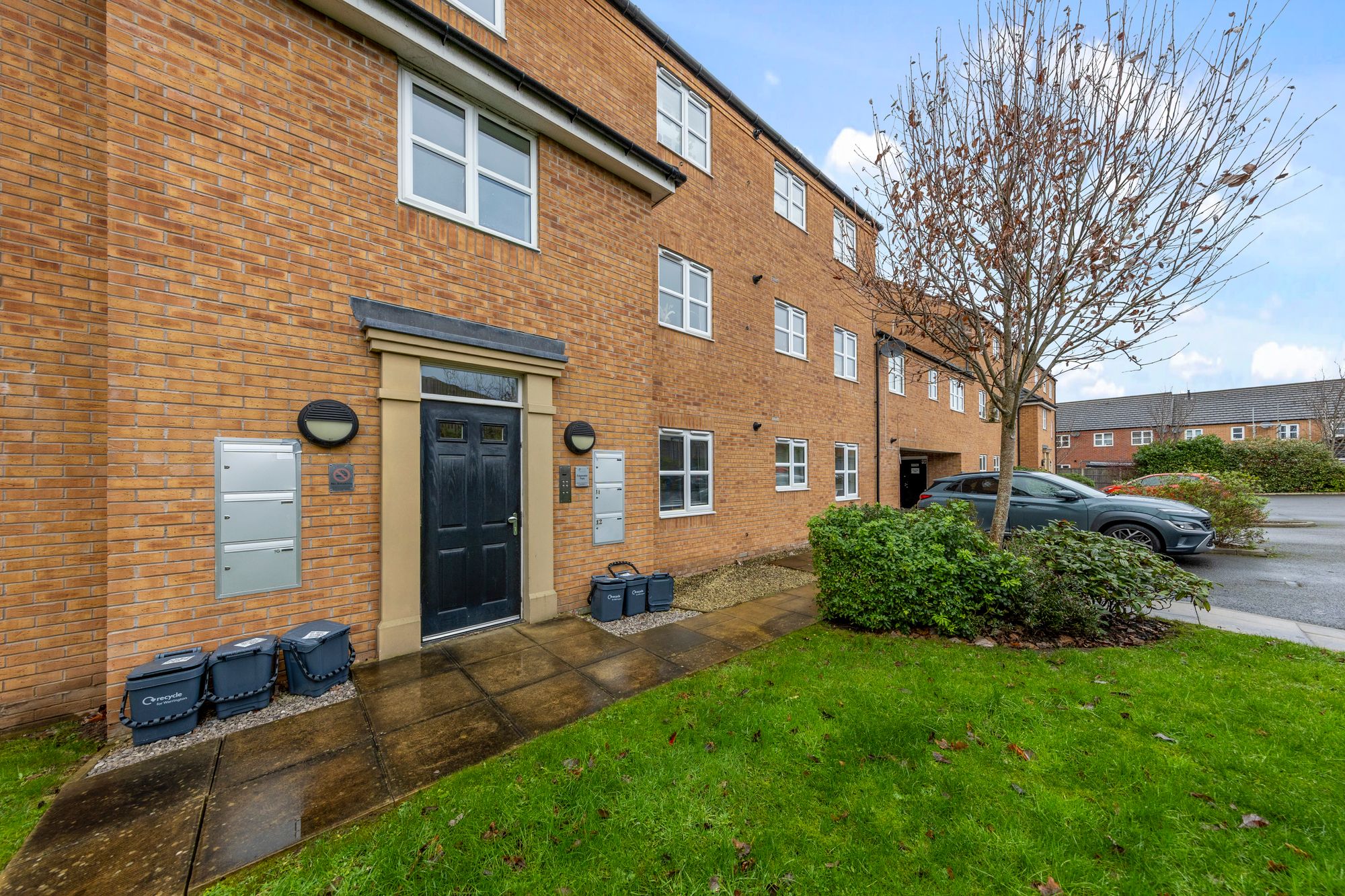 2 bedroom Flat share For Sale
