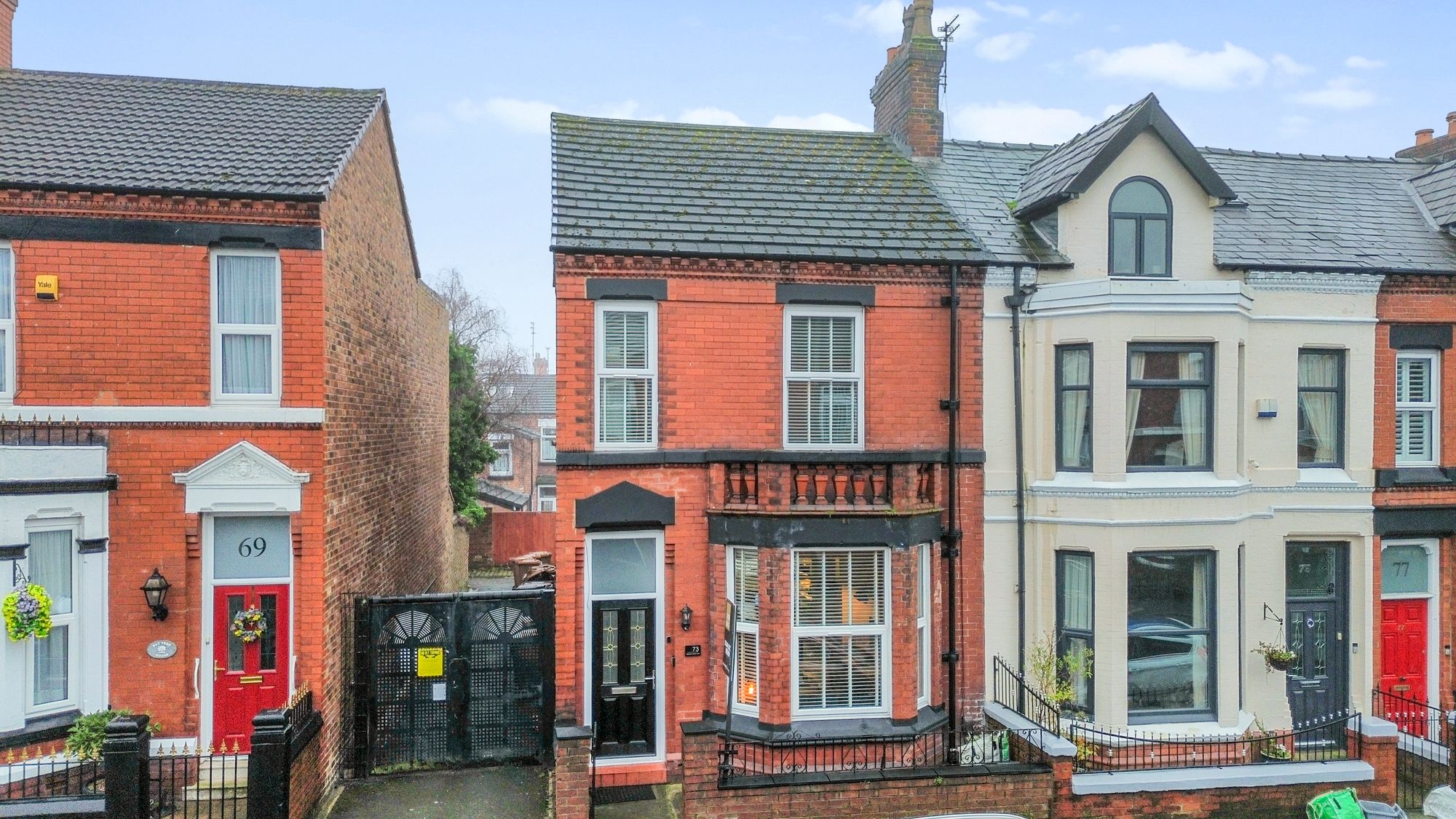 3 bedroom End of terrace house For Sale