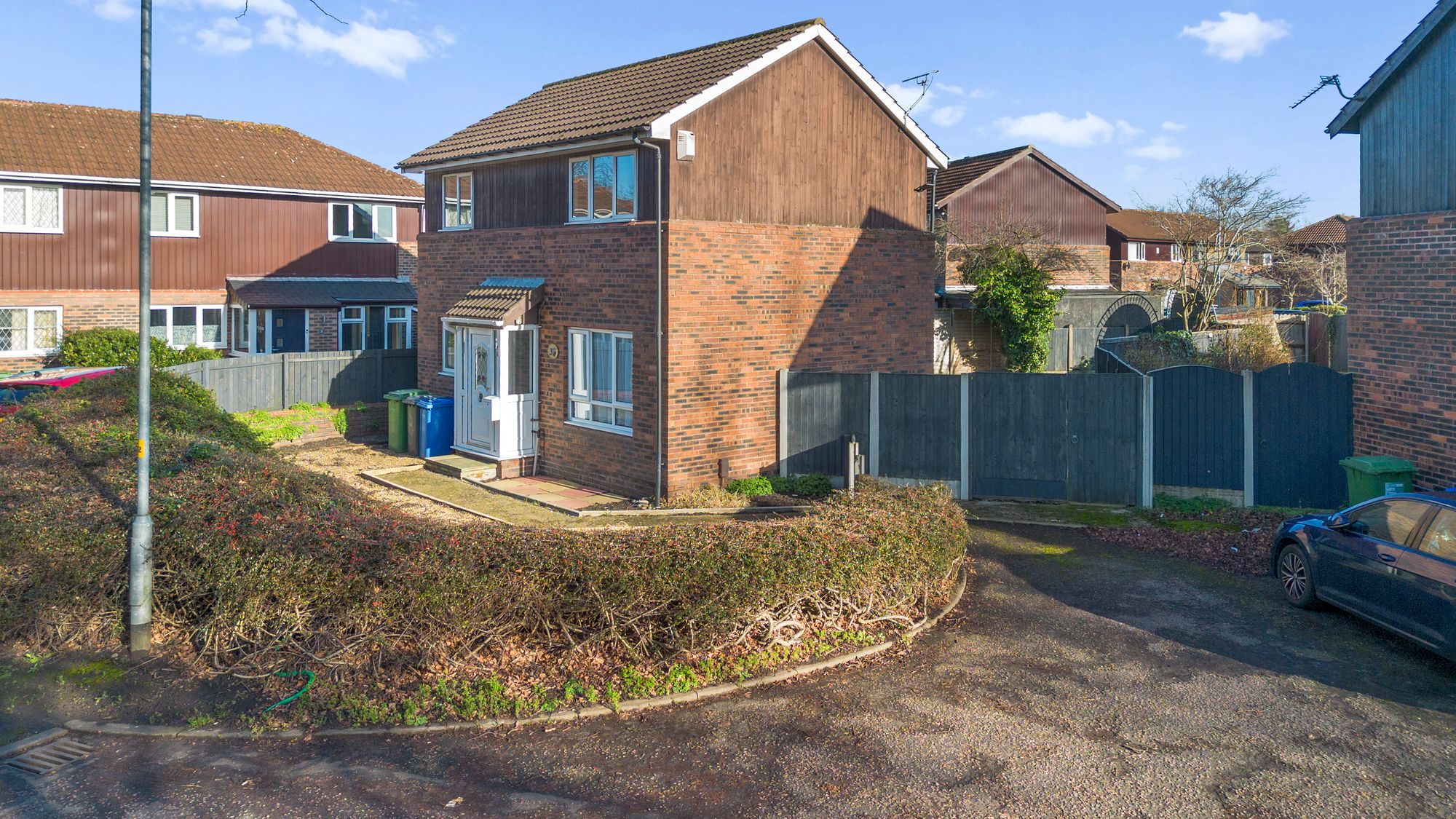 3 bedroom Detached house For Sale