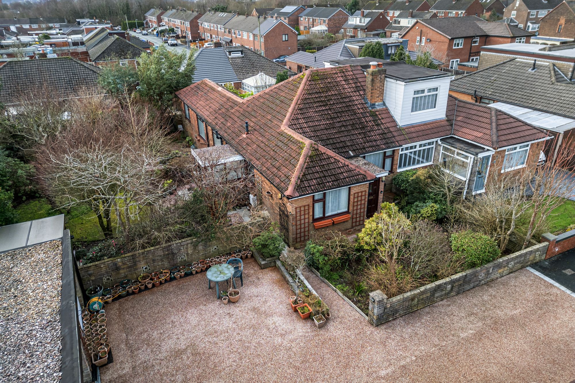 3 bedroom Detached bungalow For Sale