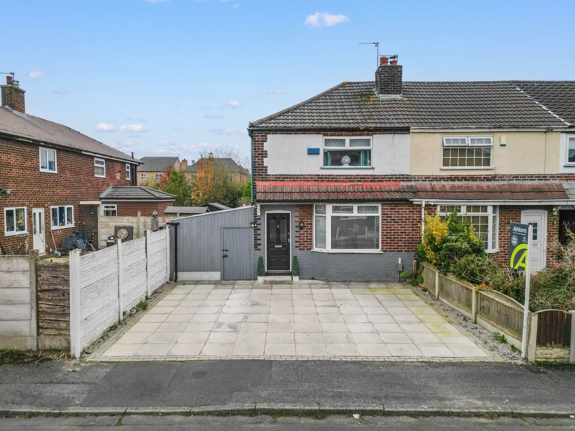 3 bedroom End of terrace house For Sale