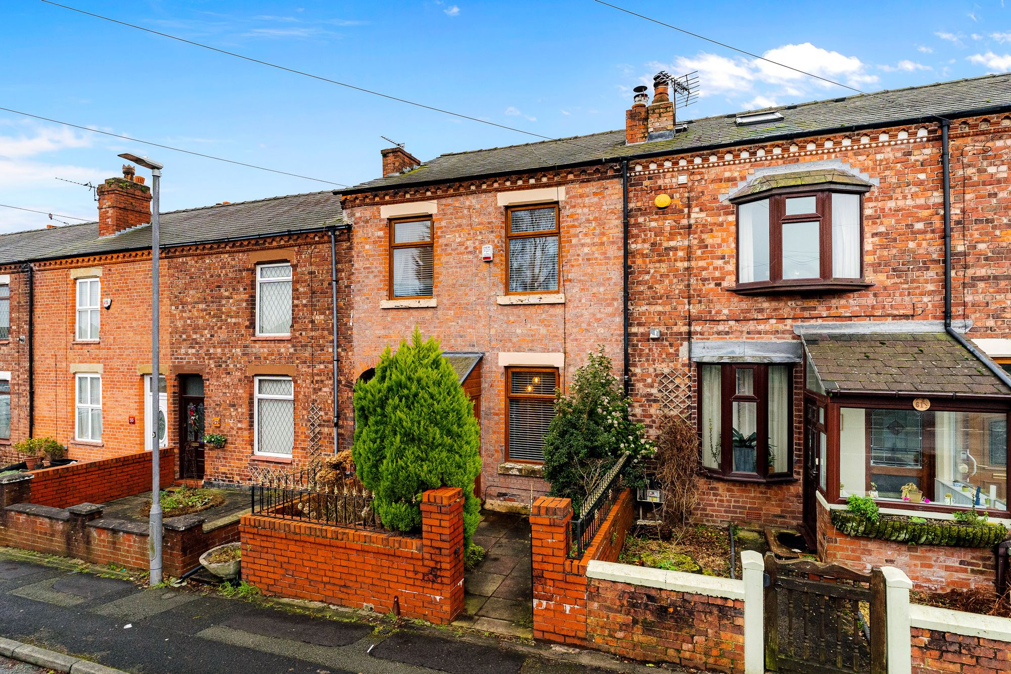 3 bedroom Terraced House Under Offer