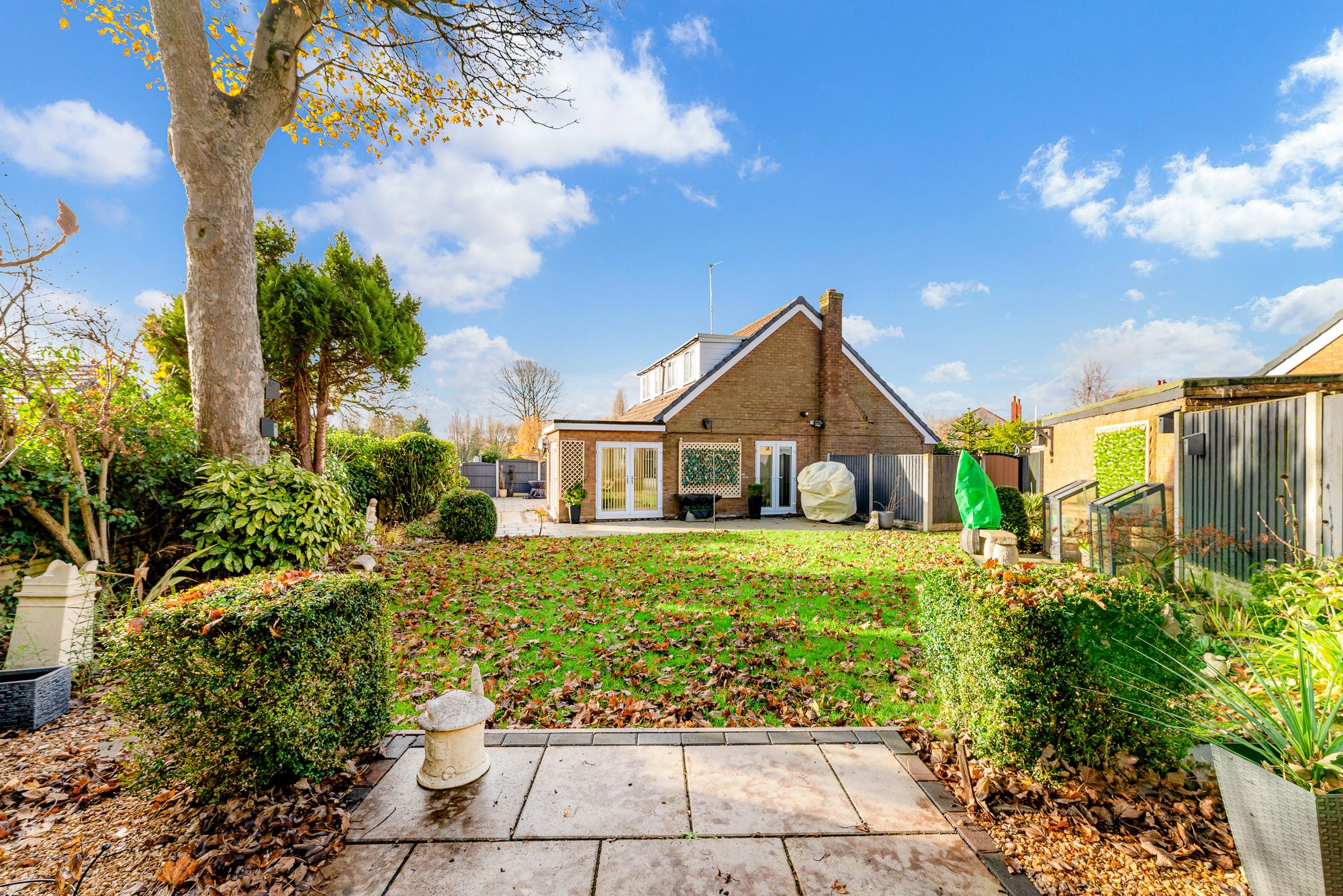 2 bedroom Detached bungalow Under Offer