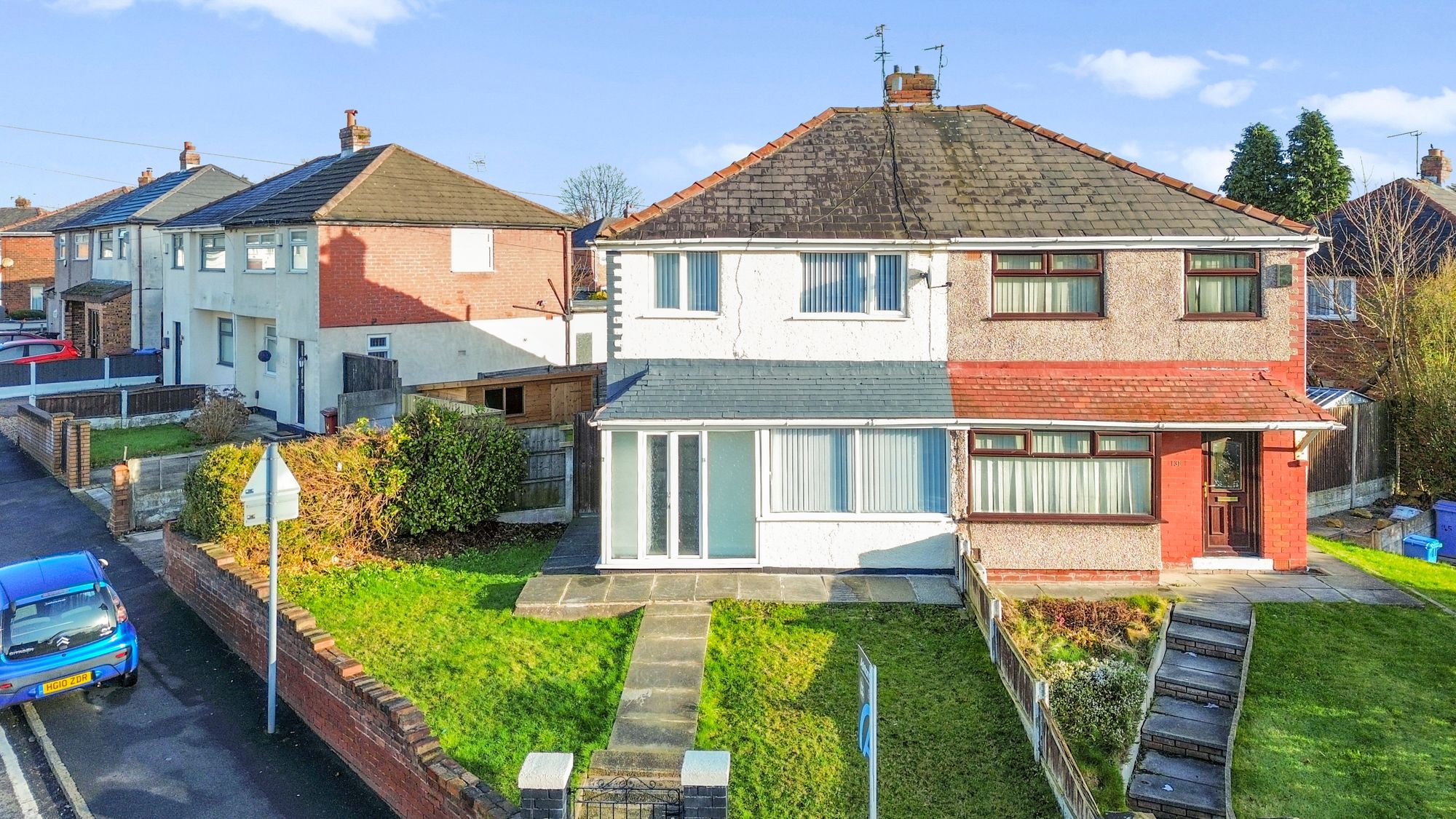 3 bedroom Semi-detached house For Sale