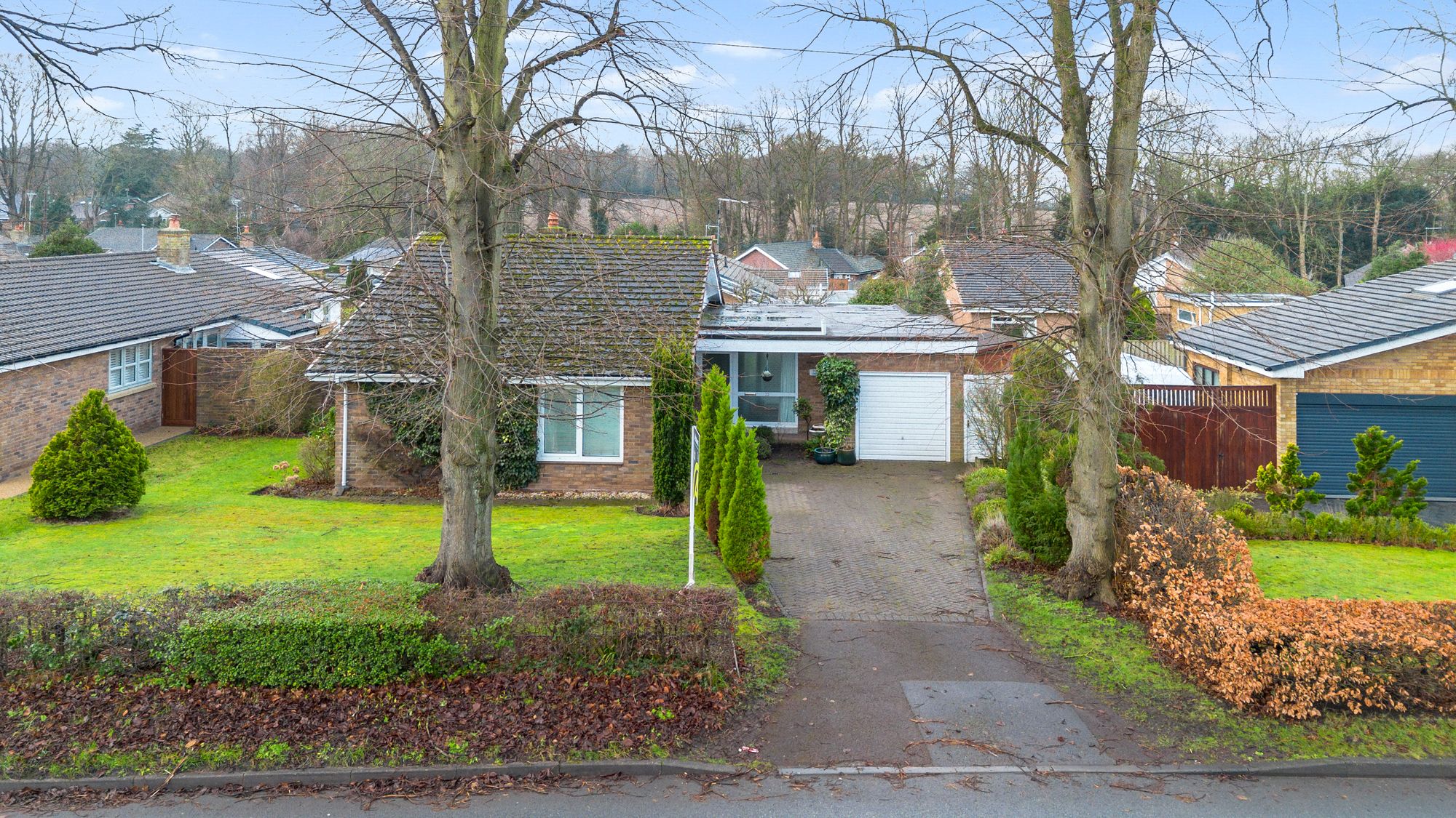 3 bedroom Detached bungalow Under Offer