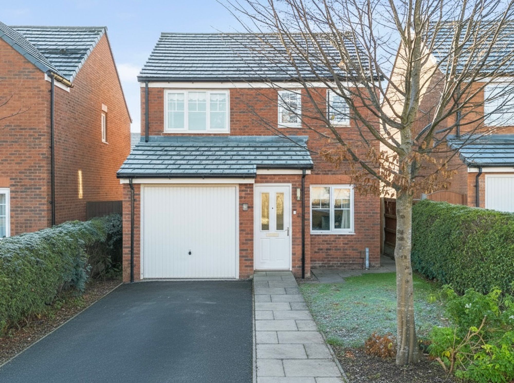 3 bedroom Detached house For Sale