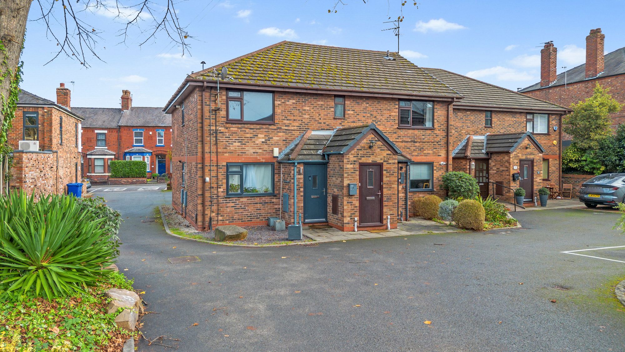 1 bedroom Apartment Under Offer