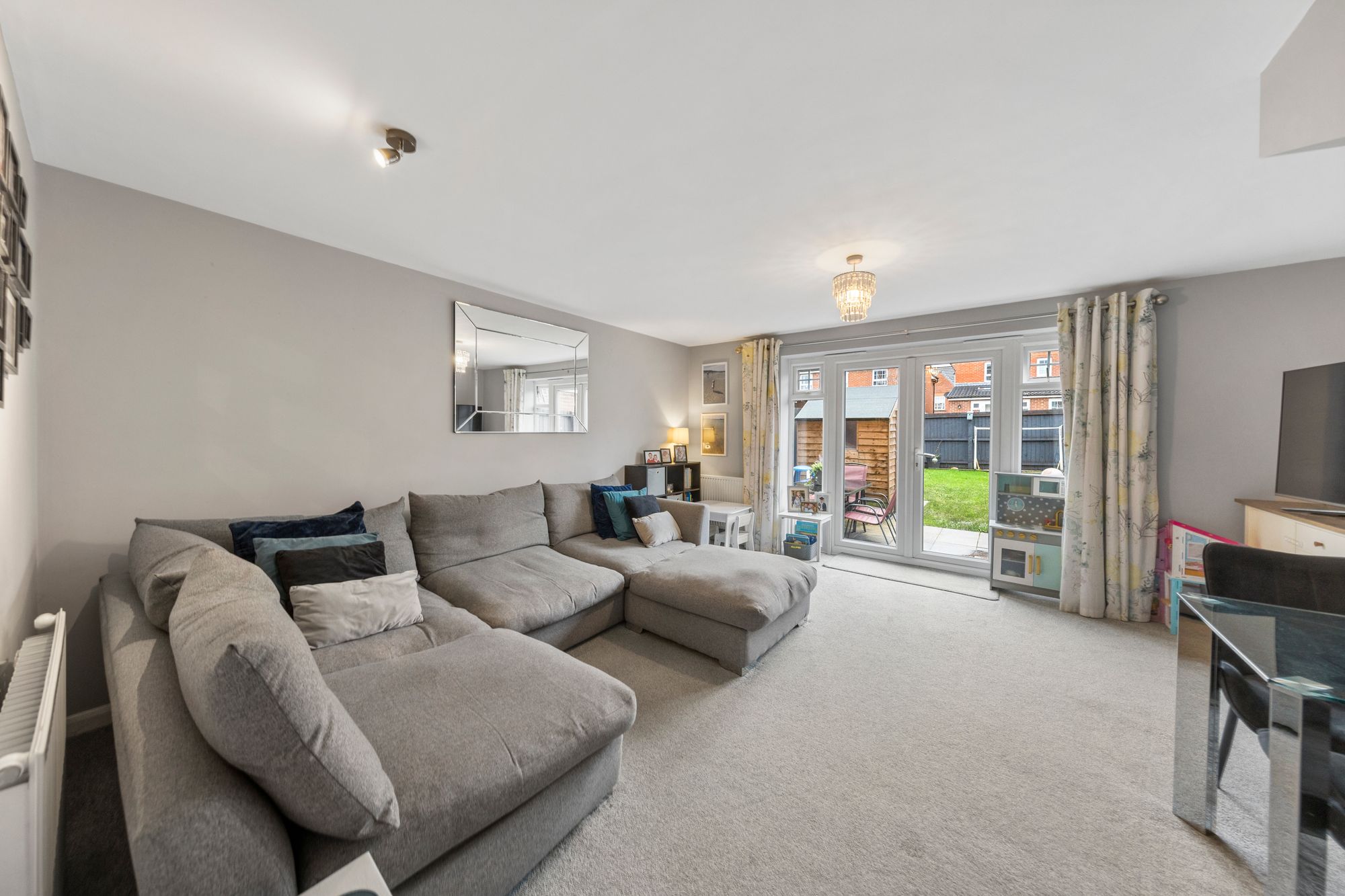 3 bedroom Terraced House Under Offer