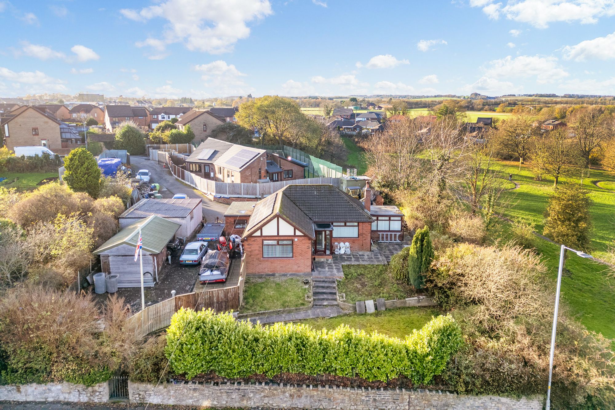3 bedroom Detached bungalow For Sale