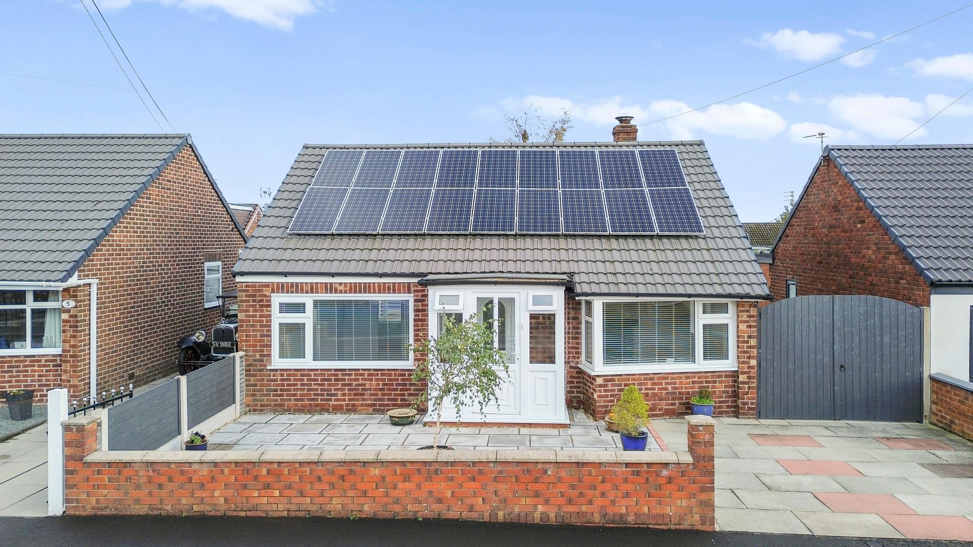2 bedroom Detached bungalow Under Offer