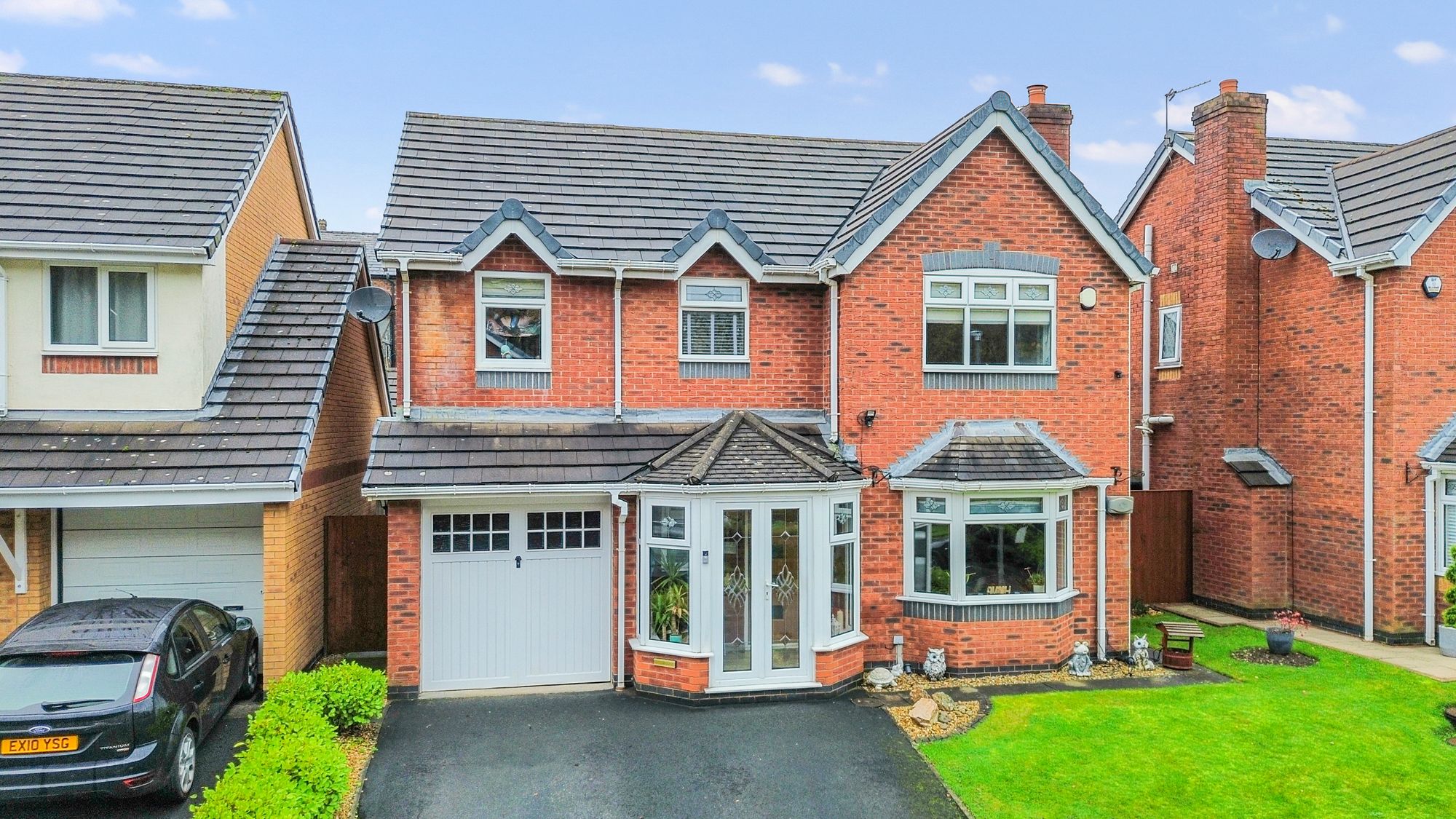 4 bedroom Detached house Under Offer