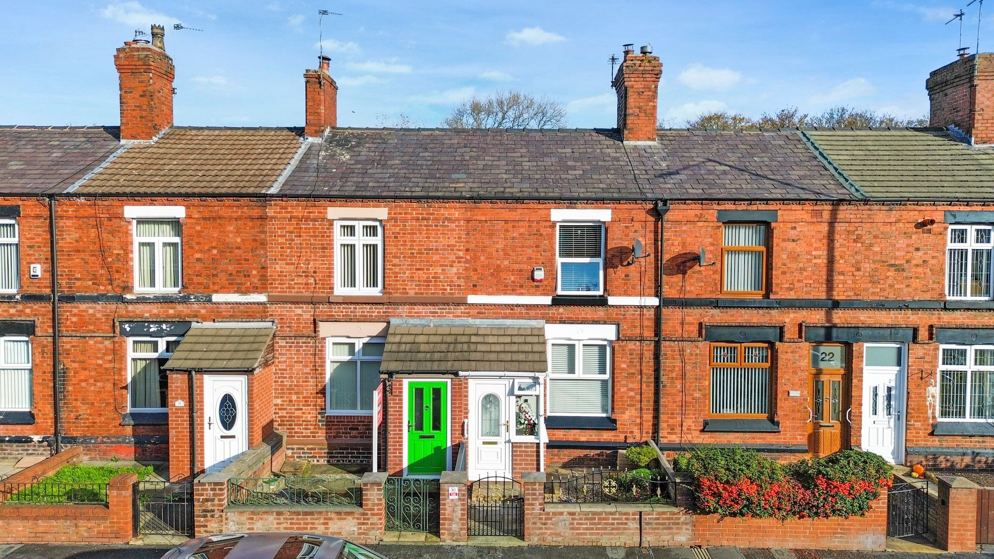 2 bedroom Terraced House Under Offer